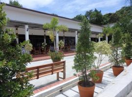 Anong's 2 bedroom family home for up to 6 guests，位于沙美岛的别墅