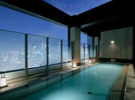 大阪难波光芒酒店，位于大阪的带按摩浴缸的酒店