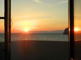 Armyra Hotel，位于斯科拉的酒店