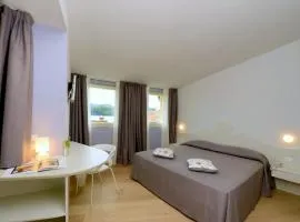 阿洛米皮克罗酒店