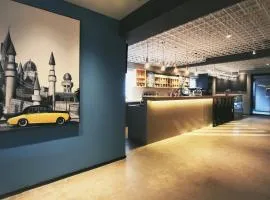 西安大学城亚朵轻居酒店
