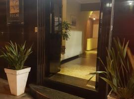 Hotel Flor，位于圣保罗Vila Guilherme的酒店