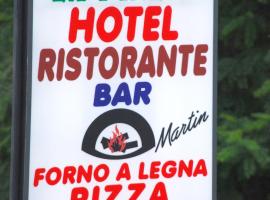 La Pineta，位于因佩里亚的酒店