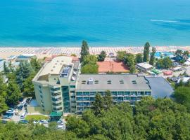 Palm Beach Hotel - All Inclusive with Free beach package & Private Beach，位于金沙的酒店