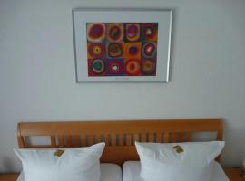 Hotel Gästehaus Linden，位于沃尔芬比特尔的酒店