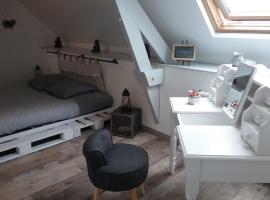 Chambre d'hôtes "COQUELICOT"，位于Nurlu的酒店