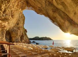 UNA Hotels Capotaormina，位于陶尔米纳的酒店