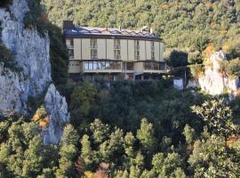 斯库格利欧德尔阿葵鲁尼酒店，位于阿梅利亚的酒店