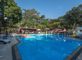 Hotel Mundaí Praia Camping e Est para Mh，位于塞古罗港Praia de Mundai的酒店