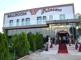 Princess Ballroom，位于Roşiori de Vede的酒店