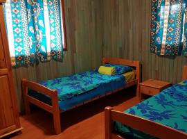 Vaianae Lodge，位于Vaianae的酒店