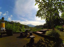 Pondok Batur Indah Homestay Karangasem，位于Tirtagangga提尔塔阿恒河水宫附近的酒店