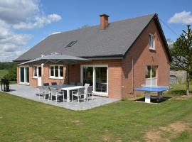 Secluded Villa in Ardennes，位于Wavreille的酒店