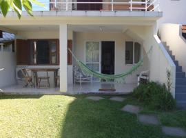 Casas Adilio Florianopolis-norte，位于弗洛里亚诺波利斯鲍姆耶稣海滩瀑布附近的酒店