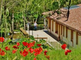 Agriturismo Valle Dei Pini，位于Lenola的酒店