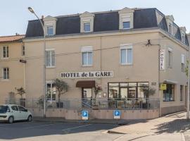 Hôtel de la Gare，位于图阿尔的酒店