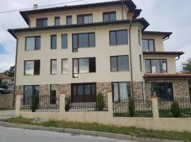 Apartments Stefanov in Byala