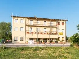 克里斯蒂娜酒店 