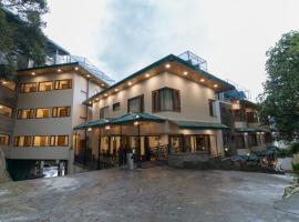 Country Inn Premier Pacific Mall Road Mussoorie，位于穆索里的度假村
