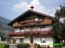 Haus Weitenstich，位于齐勒河谷采尔的酒店