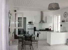 Charmante maison charentaise "BONHEUR" * 4 pers