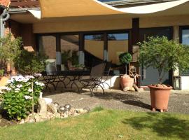 Elb Nest Gästehaus，位于Neu Darchau的酒店