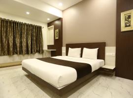 Hotel Madhuri Executive，位于戈尔哈布尔的酒店