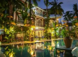 The Coconut House Hotel