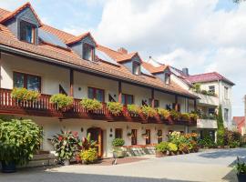 Hotel garni Sonnenhof，位于Reichenberg珂勒惠支纪念馆附近的酒店