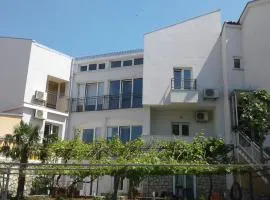 Apartmani Marić