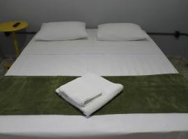 Hotel & Hostel Raiz，位于Taquara的酒店