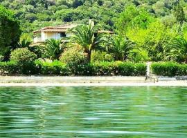 Villa Porto Matzavino，位于沃尼扎的酒店