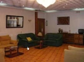 Hotel Sol，位于Peñarroya de Tastavins的酒店