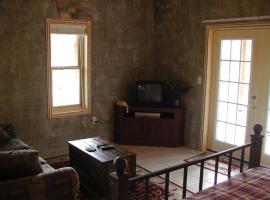 Lefty's Hideout，位于卡斯特的酒店