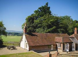 Cowdray Lodge，位于米德赫斯特的酒店