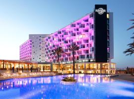 伊维萨硬石酒店，位于普拉亚登博萨的带泳池的酒店