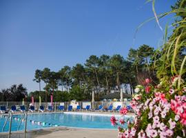 Camping Officiel Siblu Les Dunes de Contis，位于波讷地区圣朱利安的酒店