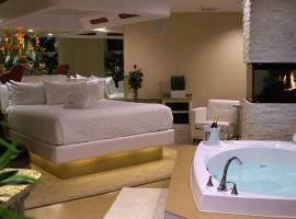 Sybaris Pool Suites Frankfort - Adults Only，位于Frankfort的酒店