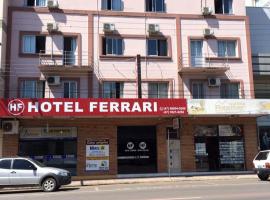 Hotel Ferrari，位于南河镇的酒店