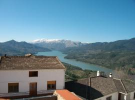 Hostal El Mirador，位于奥尔诺斯的酒店