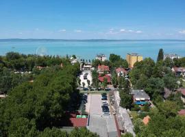 Balaton Kinizsi Apartman，位于希欧福克的住宿加早餐旅馆