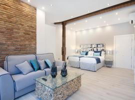 BiBo Suites Gran V&iacute;a，位于格拉纳达的公寓式酒店