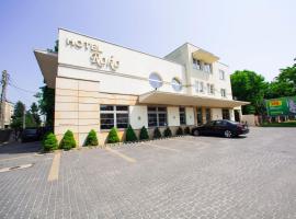 Hotel Roko，位于华沙的酒店