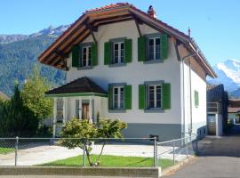 Jungfrau Family Holiday Home，位于Matten的家庭/亲子酒店