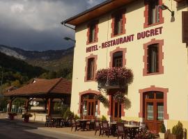Hôtel Ducret，位于Champfromier的酒店