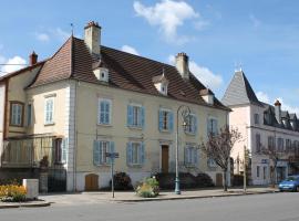 Chambres d'hôtes La Distillerie B&B，位于Saint-Germain-du-Bois的酒店