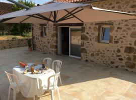 Gîte Des Vergnes，位于Esse的酒店