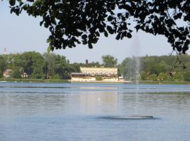 Neptun，位于MiędzychódStadium Miedzychod附近的酒店