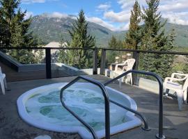 Powderhorn by Whistler Blackcomb Vacation Rentals，位于惠斯勒的酒店