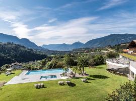 Hotel Hofbrunn，位于里菲亚诺的酒店